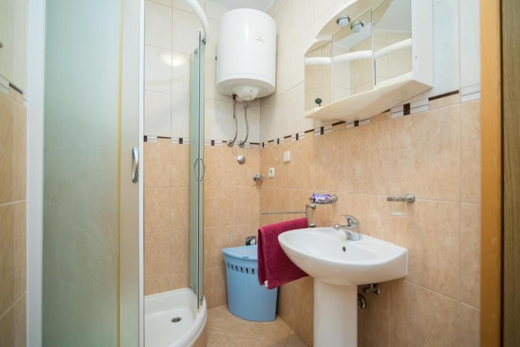 Apartments Longo ซูเปตาร์ ภายนอก รูปภาพ